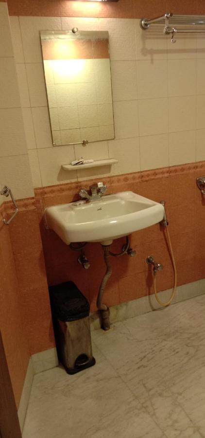 Hotel Aston 콜카타 외부 사진